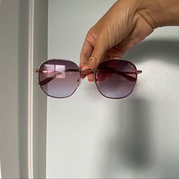 Quay sunglasses - Picture 1 of 1
